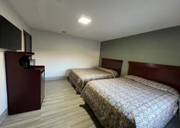 La Familia Stay Inn hotel thumbnail 8