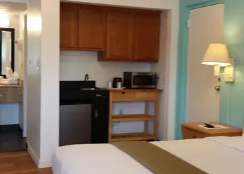 Rodeway Inn Clearwater - Central hotel thumbnail 8