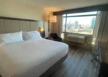 Holiday Inn Express Long Island City E New York by IHG hotel thumbnail 5