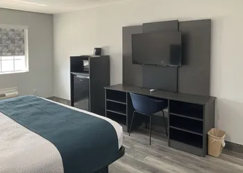 Studio 6 Suites Brenham, TX hotel thumbnail 8