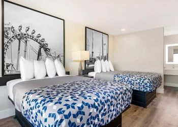 Super 8 by Wyndham Orlando Near Florida Mall hotel thumbnail 8