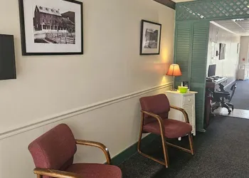 Mountain Creek Tavern hotel thumbnail 2