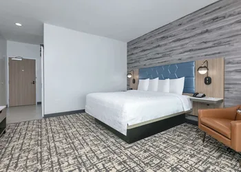 Hampton Inn & Suites Shenandoah The Woodlands, Tx hotel thumbnail 8