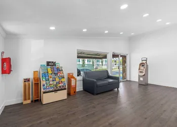 Travelodge by Wyndham Kissimmee/Orlando hotel thumbnail 7