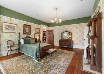 Ross Mansion Bed & Breakfast and Events hotel thumbnail 5