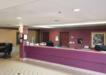 Travelodge by Wyndham Carlsbad NM hotel thumbnail 2