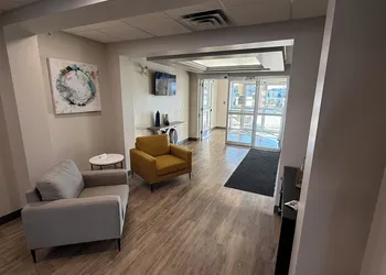 Days Inn by Wyndham Stony Plain hotel thumbnail 7