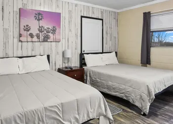 Mathis Motel hotel thumbnail 3