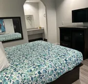 Regency Inn and Suites hotel detail image 3