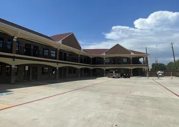 Regency Inn and Suites hotel thumbnail 7