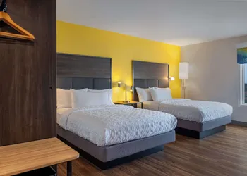 Tru By Hilton Ankeny hotel thumbnail 8