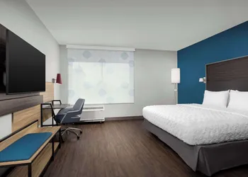 Tru By Hilton Columbus East Broad hotel thumbnail 8