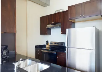 Constance Lofts by Black Swan hotel thumbnail 6
