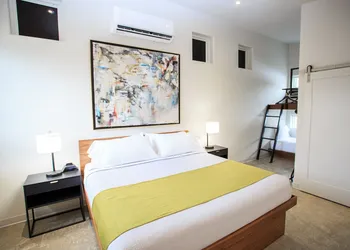 The Drift hotel thumbnail 8