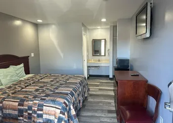 Sky Inn Hotel hotel thumbnail 3