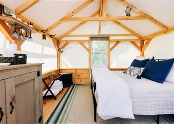 Battenkill Glamping Resort hotel thumbnail 5