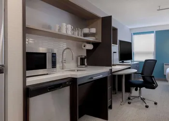 Home2 Suites by Hilton Kingston hotel thumbnail 6