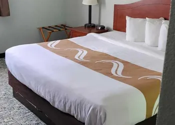 Travelodge by Wyndham Rapid City/Black Hills hotel thumbnail 6
