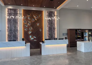 DoubleTree by Hilton Kingston hotel thumbnail 3