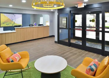 Spark by Hilton Dallas Medical District Love Field hotel thumbnail 5