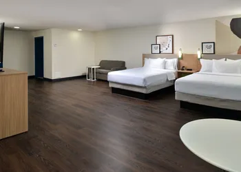 Spark by Hilton Dallas Medical District Love Field hotel thumbnail 6