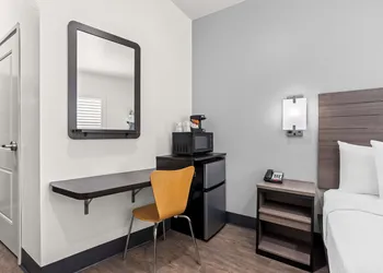 SureStay by Best Western Livingston Merced County hotel thumbnail 8