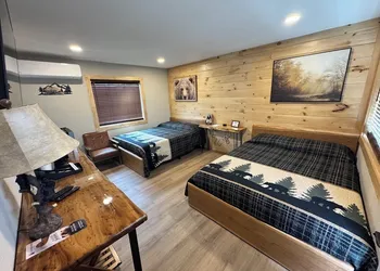 Sleepy Bear Inn hotel thumbnail 6