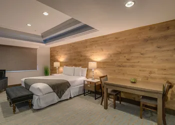 The Row Hotel, BW Signature Collection hotel thumbnail 4