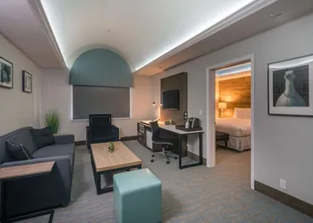 The Row Hotel, BW Signature Collection hotel thumbnail 7