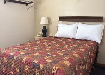 Drayton Inn hotel thumbnail 3