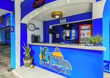 OYO Casa Mission hotel thumbnail 3