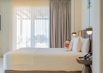 Hotel Indigo La Paz Puerta Cortes by IHG hotel thumbnail 6