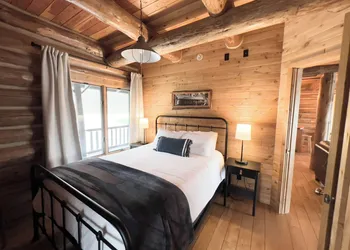 Sleeping Bear Resort hotel thumbnail 4