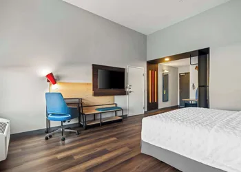Tru By Hilton Rogers Bentonville hotel thumbnail 7
