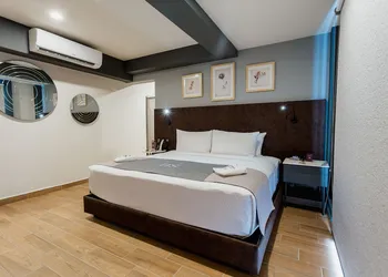 HS HOTSSON Acapulco Villas hotel thumbnail 3