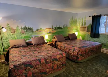 La Collage Inn hotel thumbnail 7