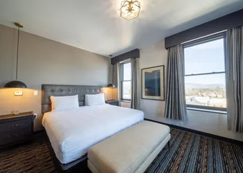 Tygart Hotel, an Ascend Collection Hotel hotel thumbnail 6