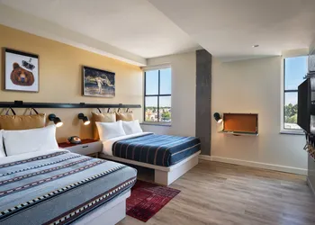 Moxy Springfield Downtown hotel thumbnail 7