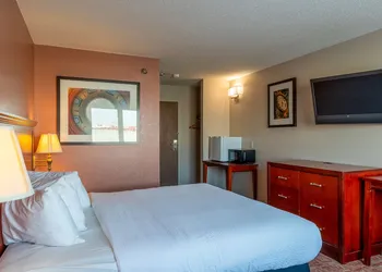 Norland Inn and Suites Roseau hotel thumbnail 7