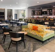 La Quinta Inn & Suites by Wyndham Chattanooga Downtown/South hotel detail image 7