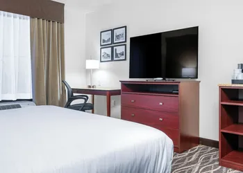 Cobblestone Hotel & Suites - Lynden hotel thumbnail 8