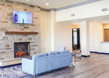 Iron Creek Inn & Suites hotel thumbnail 2