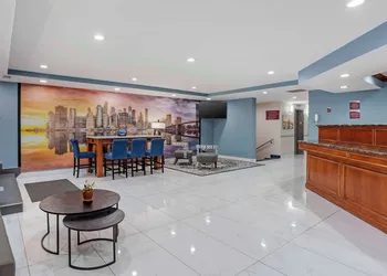 Best Western New Brunswick - East Brunswick hotel thumbnail 3
