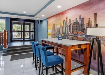 Best Western New Brunswick - East Brunswick hotel thumbnail 5