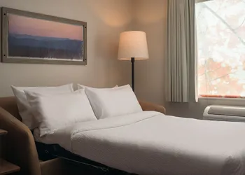 Fairfield Inn & Suites By Marriott Cullman hotel thumbnail 5
