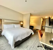 Holiday Inn Express & Suites Elyria by IHG hotel detail image 4