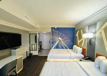 The Walden, Trademark Collection By Wyndham hotel thumbnail 7
