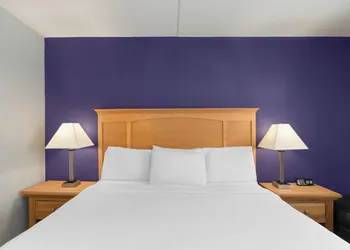 Sauk River Inn & Suites, a Travelodge by Wyndham hotel thumbnail 5