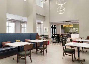 Hampton Inn & Suites Amarillo West hotel thumbnail 5