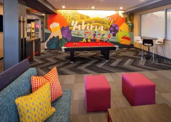 Tru By Hilton Yakima Airport hotel thumbnail 6